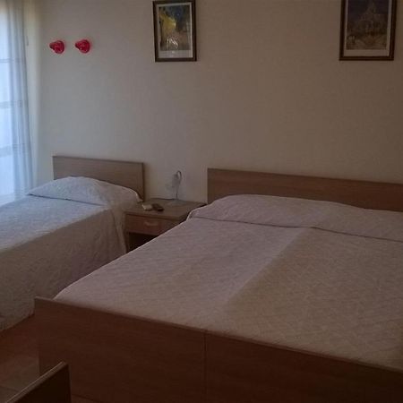 Matteotti B&B ลิกาตา ภายนอก รูปภาพ